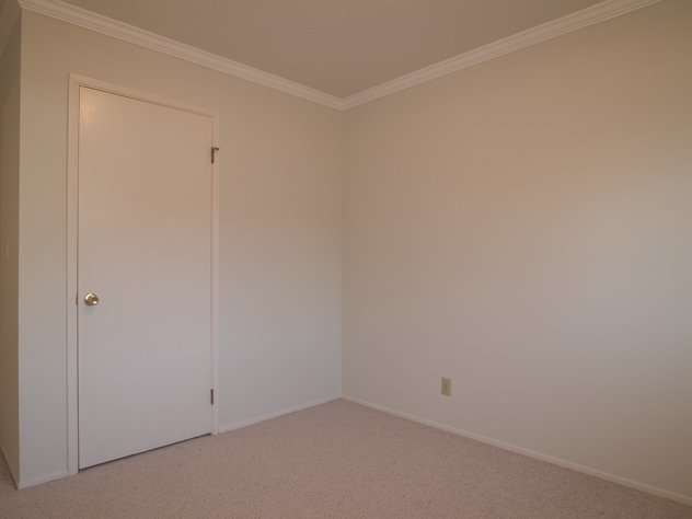 Front Bed  picture - 4690 Doyle Rd, San Jose 95129