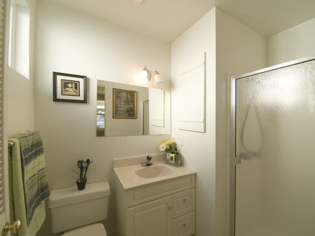 Master Bath (B) Picture - 1014 16th Ave, Redwood City 94063 Master Bath (B) picture - 1014 16th Ave, Redwood City 94063
