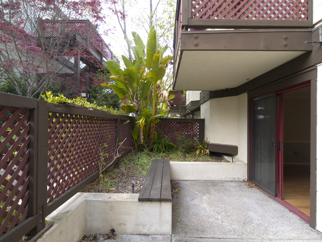 Back Patio picture - 4151 El Camino Way, Unit A, Palo Alto 94306