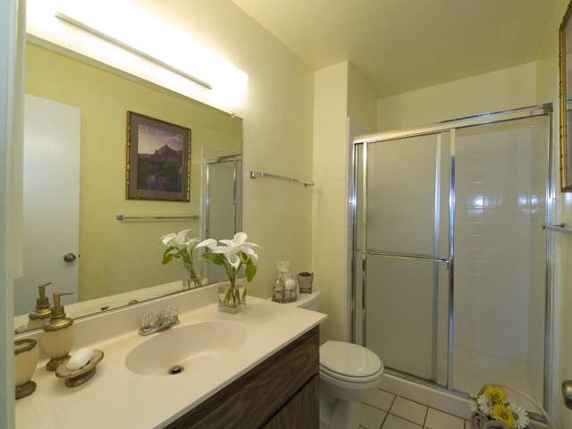 Bath  picture - 777 San Antonio Rd, Unit 105, Palo Alto 94303
