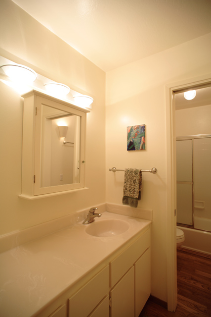 Bath picture - 777 San Antonio Rd, Unit 69, Palo Alto 94303