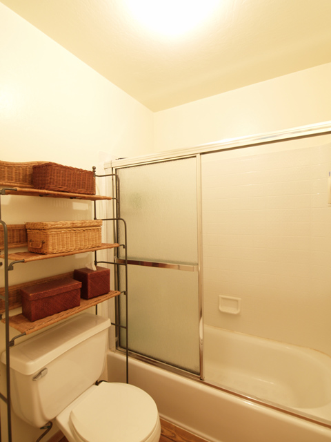 Bath A2  picture - 777 San Antonio Rd, Unit 69, Palo Alto 94303