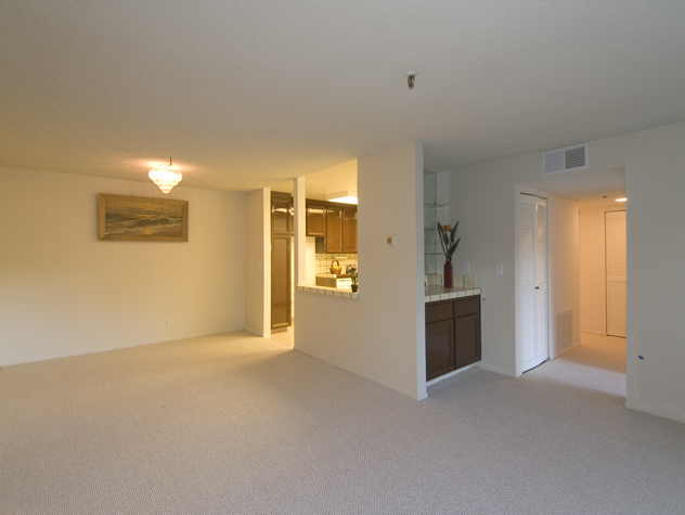Dining Hall  picture - 49 Showers Dr, Unit W109, Mountain View 94040