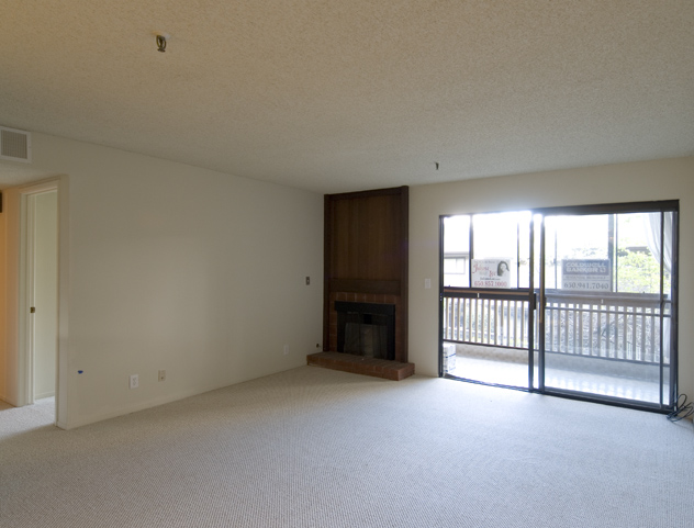 Living  picture - 49 Showers Dr, Unit W109, Mountain View 94040