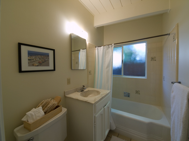 Bathroom  picture - 1607 Channing Ave, Palo Alto 94303