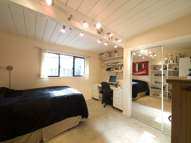 Bedroom1b  picture - 717 De Soto Dr, Palo Alto 94303