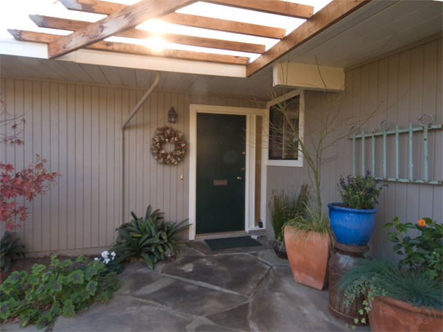 Entrance  picture - 717 De Soto Dr, Palo Alto 94303