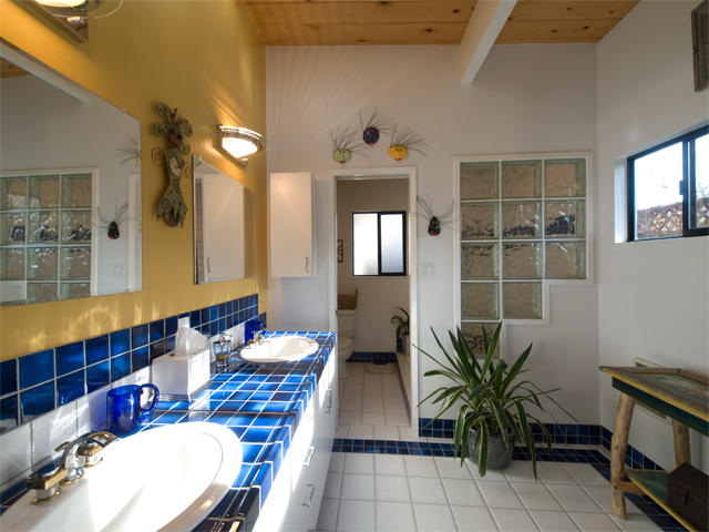 Master Bath  picture - 717 De Soto Dr, Palo Alto 94303