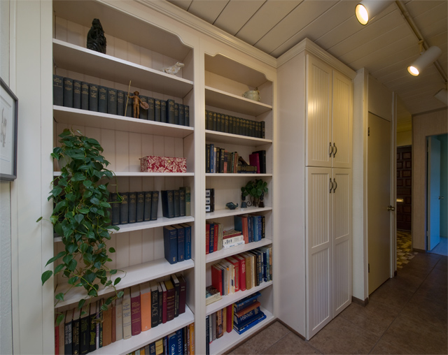 Hallway  picture - 994 Loma Verde Ave, Palo Alto 94303
