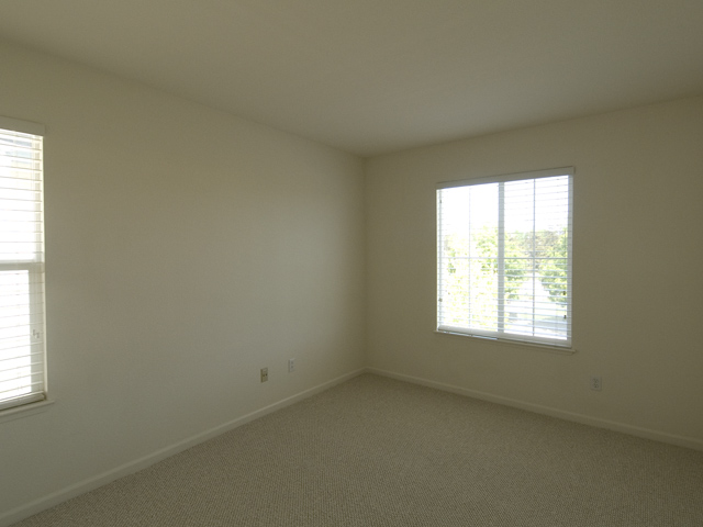 Bedroom2  picture - 930 Oconnor St, East Palo Alto 94303
