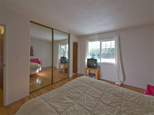 Master Bedroom  picture - 4201 Park Blvd, Palo Alto 94306