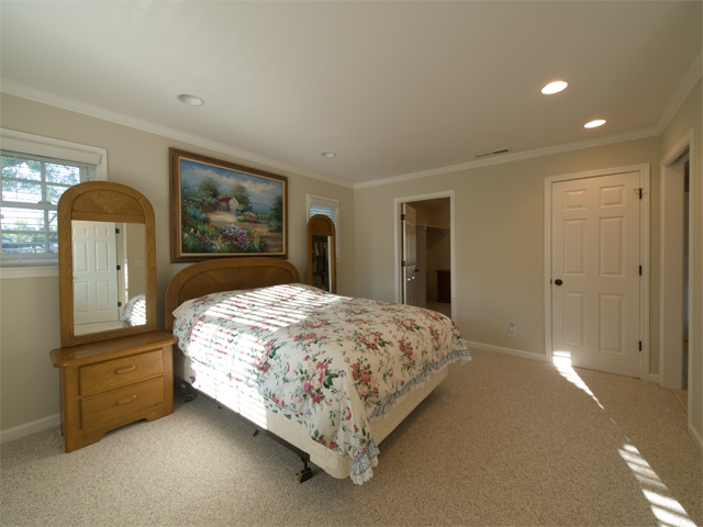 Master Bedroom  picture - 891 Clara Dr, Palo Alto 94303