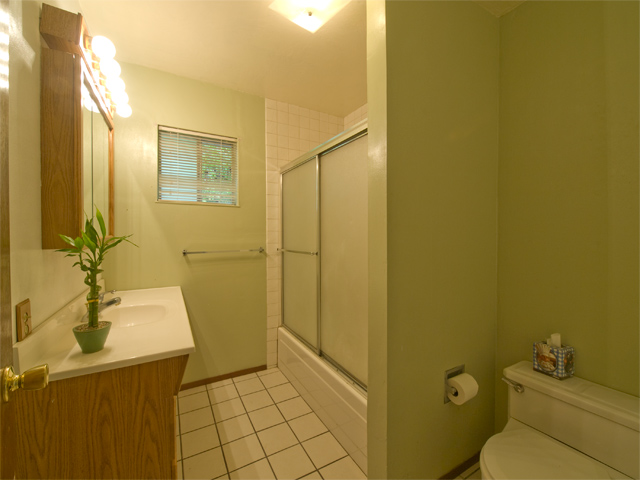 Bathroom1 picture - 869 Loma Verde Ave, Palo Alto 94303