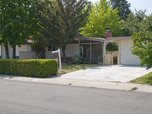 Front Yard picture - 19070 Meiggs Ln, Cupertino 95014
