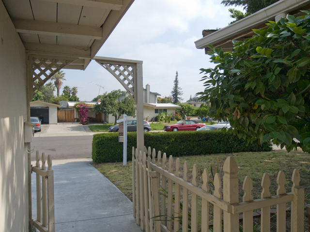 Front Yard  picture - 19070 Meiggs Ln, Cupertino 95014