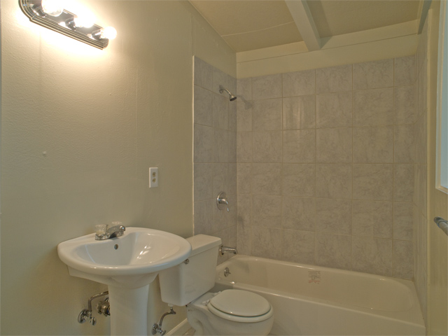 Master Bath  picture - 19070 Meiggs Ln, Cupertino 95014