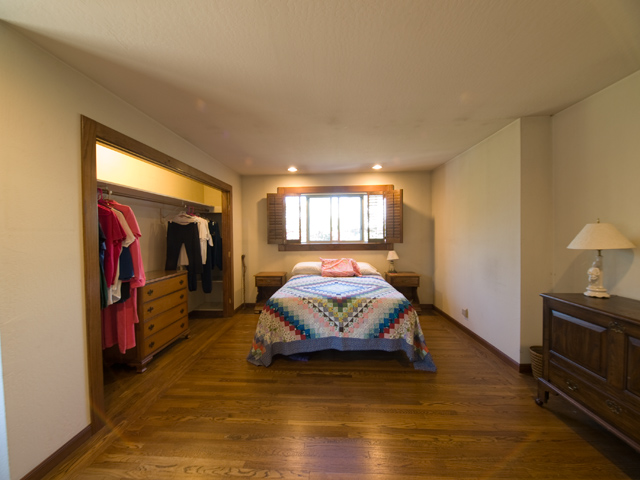 Bedroom1b  picture - 3070 Middlefield Rd, Palo Alto 94306