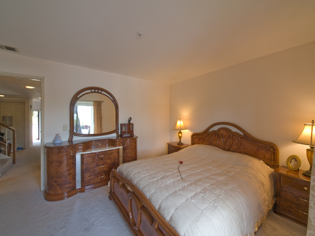 Master Bedroom picture - 3073 Middlefield Rd, Unit 202, Palo Alto 94306