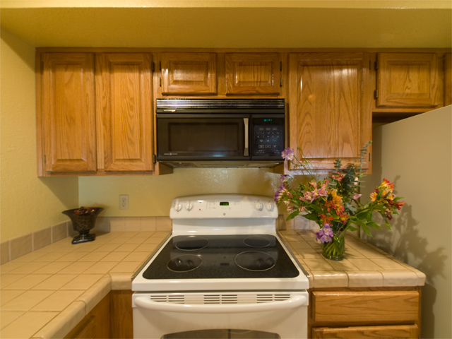 Range  picture - 3073 Middlefield Rd, Unit 202, Palo Alto 94306