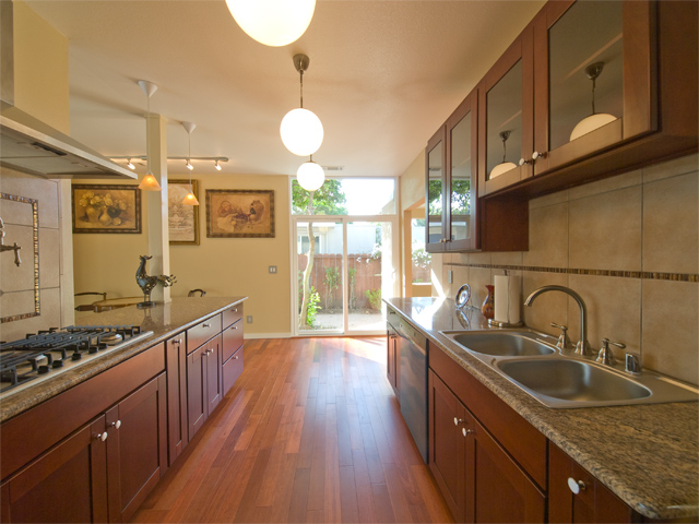 Kitchen (C) picture - 3263 Murray Way, Palo Alto 94303