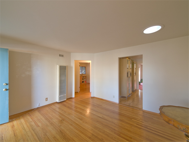 Living Room picture - 2774 Randers Ct, Palo Alto 94303