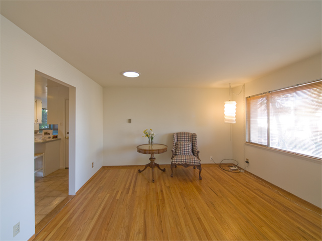 Living Room picture - 2774 Randers Ct, Palo Alto 94303