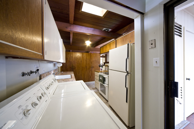 Laundry Kitchen  picture - 22 Roosevelt Cir, Palo Alto 94306