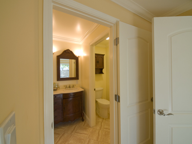 Master Bath2 picture - 4202 Ruthelma Ave, Palo Alto 94306