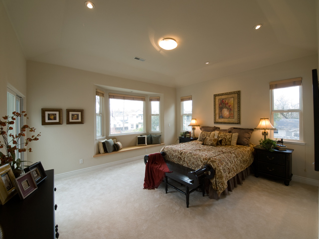 Master Bedroom (C) picture - 871 Sycamore Dr, Palo Alto 94303