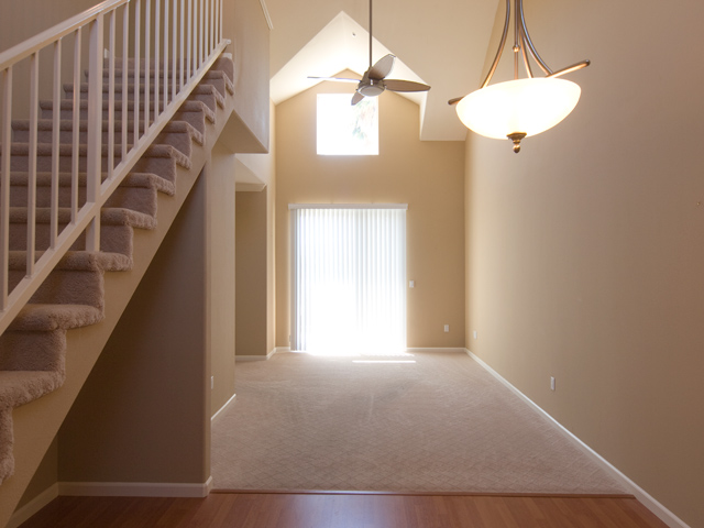 Living Room  picture - 2330 University Ave, Unit 370, East Palo Alto 94303