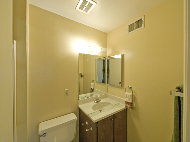Master Bath  picture - 2452 W Bayshore Rd, Unit 7, Palo Alto 94303