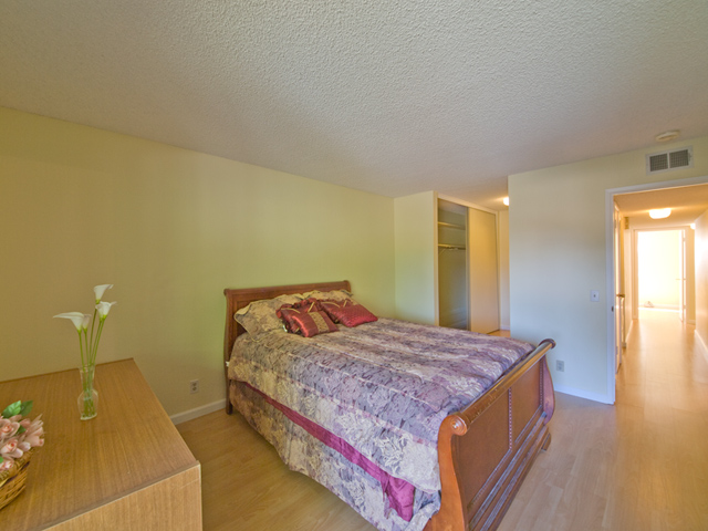 Master Bedroom picture - 2452 W Bayshore Rd, Unit 7, Palo Alto 94303