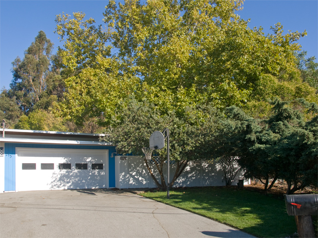 Picture of 215 Whitclem Dr, Palo Alto 94306 - Home For Sale