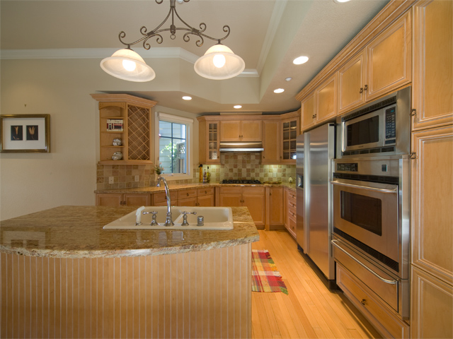 Kitchen picture - 4105 Wisteria Ln, Palo Alto 94306