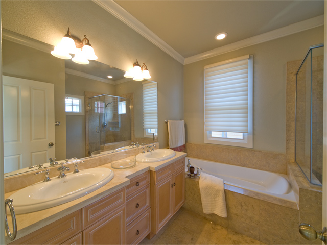Master Bath  picture - 4105 Wisteria Ln, Palo Alto 94306