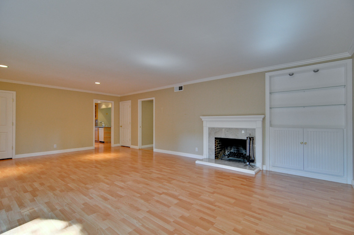 Living Room picture - 619 Alger Dr, Palo Alto 94306