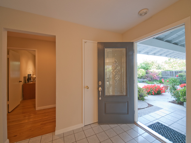 Entry picture - 4191 Briarwood Way, Palo Alto 94306