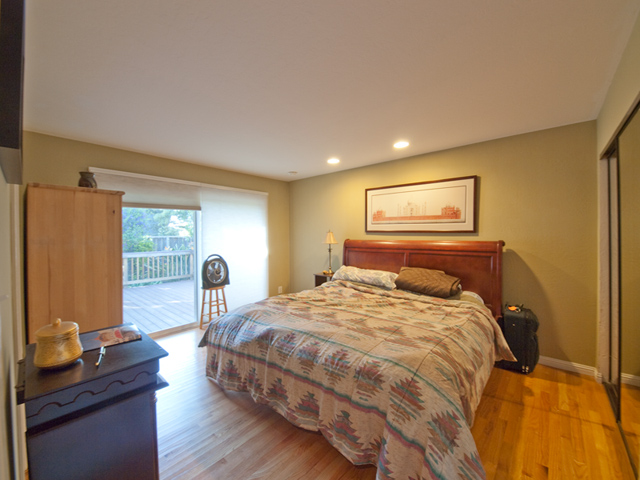 Master Bedroom picture - 4191 Briarwood Way, Palo Alto 94306
