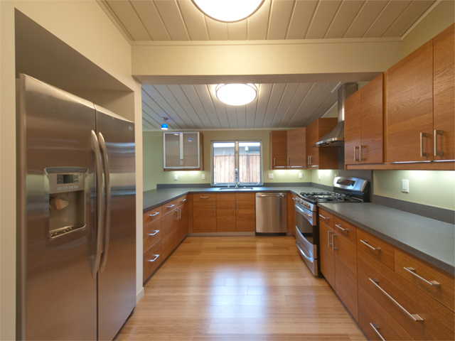 Kitchen picture - 371 Carolina Ln, Palo Alto 94306