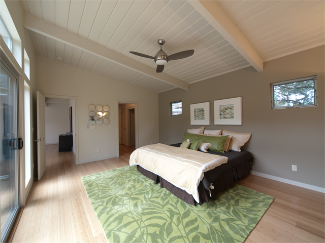 Master Bedroom picture - 371 Carolina Ln, Palo Alto 94306