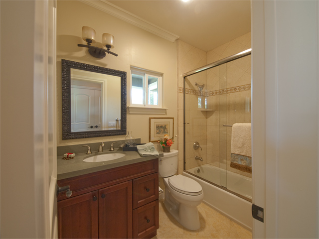 Bathroom 2  picture - 3106 David Ave, Palo Alto 94303