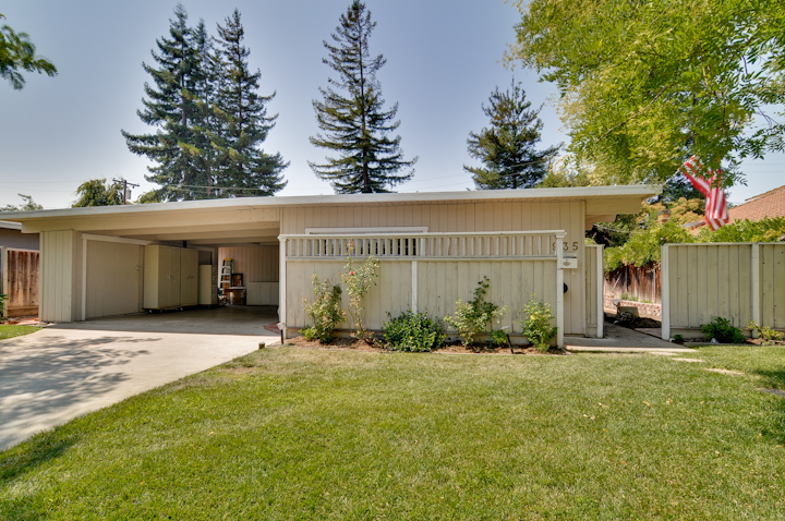 Front picture - 935 Dennis Dr, Palo Alto 94303