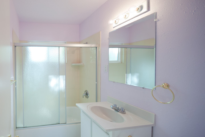 A Bath (A) picture - 400 Mariposa Ave, Mountain View 94041