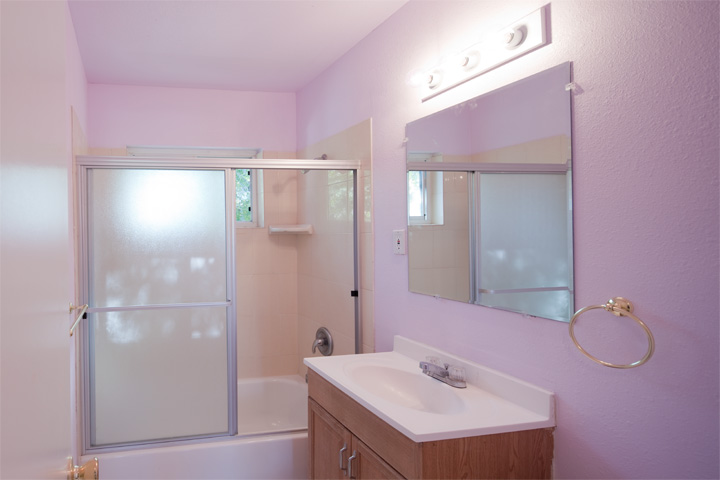 B Bath (A) picture - 400 Mariposa Ave, Mountain View 94041