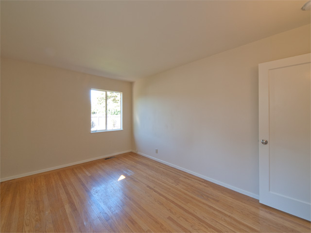 Bedroom 1 picture - 3080 Middlefield Rd, Palo Alto 94306