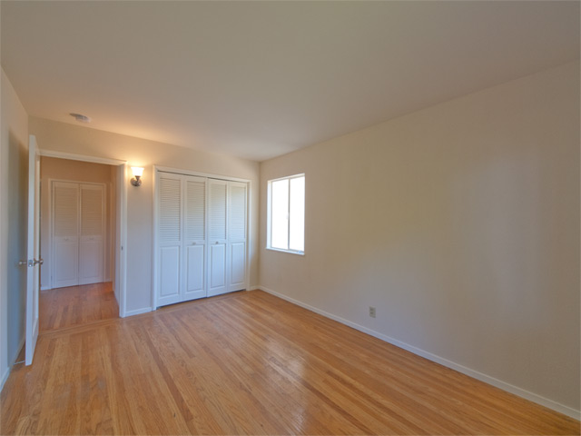 Bedroom 1 picture - 3080 Middlefield Rd, Palo Alto 94306