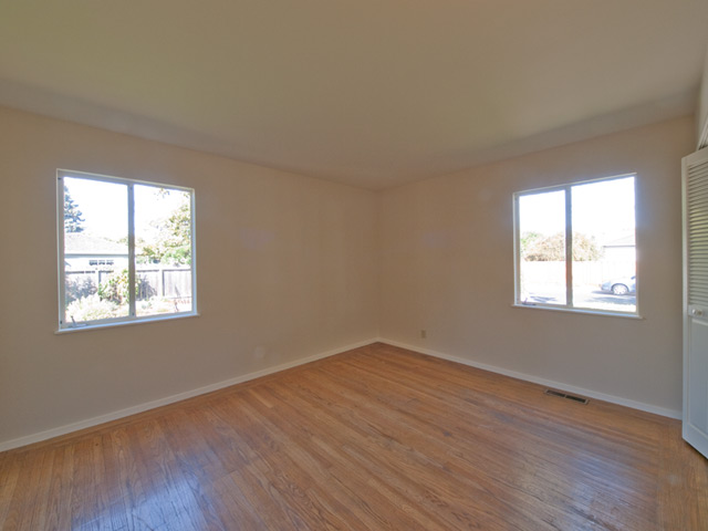 Bedroom 2 picture - 3080 Middlefield Rd, Palo Alto 94306