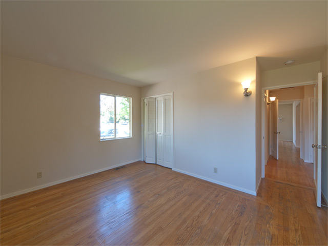 Bedroom 2 picture - 3080 Middlefield Rd, Palo Alto 94306