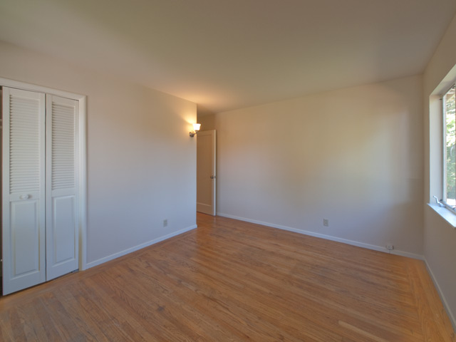 Bedroom 2 picture - 3080 Middlefield Rd, Palo Alto 94306