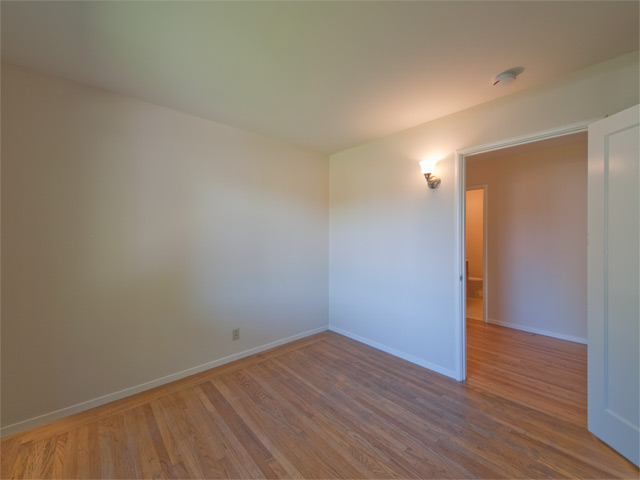 Bedroom 3 picture - 3080 Middlefield Rd, Palo Alto 94306